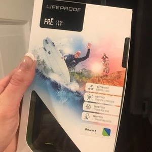LifeProof IPhone X Case and Pop Socket